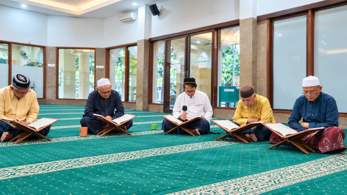 Khutbah Jumat: Menjadi Santri Sepanjang Hayat