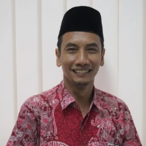Menjaga Ruh di Tengah Mesin Industri