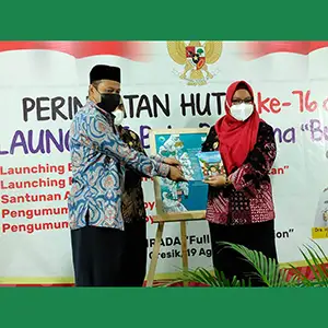 Kangen Sekolah, Pelajar SD Tulis Buku Berjudul Surat Kecil untuk Gus Yani