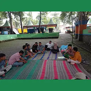 Komisi Seni MUI Gresik Bincang Santai Bareng Pemusik Jalanan