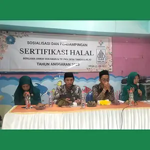Gandeng PKK Tanggulrejo Manyar, PLSH MUI Gresik Lakukan Sosialisasi dan Pendampingan Sertifikasi Halal UMKM