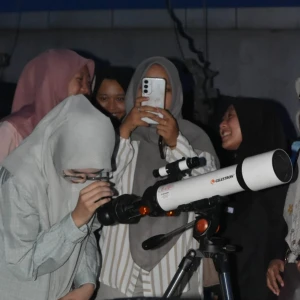 Rukyat Hilal di Era Digital: Apakah Kamera Digital Dapat Menggantikan Saksi Hilal?