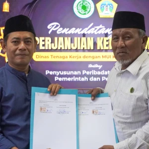 Jamin Hak Beribadah Karyawan, MUI dan Disnaker Gresik Teken MoU Panduan Peribadatan di Perusahaan