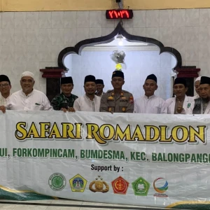 Safari Ramadhan MUI Balongpanggang Tebarkan Kepedulian melalui Santunan Anak Yatim dan Bantuan Pemugaran Rumah