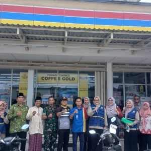 Sidak Pangan di Ujungpangkah, MUI dan Forkopimcam Periksa Produk Kadaluarsa dan Label Halal